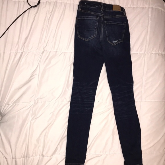 American Eagle distressed jeans - Picture 3 of 5